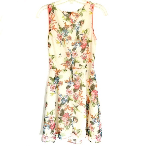 Bsk Bershka Floral Flowers Sundress Summer Cutout Flowy Vacation Tropical Creme - Picture 2 of 13